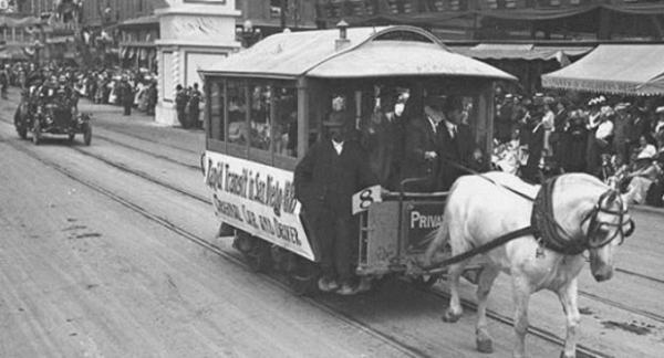 prvi Sarajevski tramvaj na konjsku vuču 1.1.1885.godine