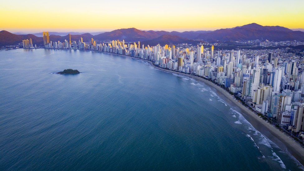 The beach at Praia Central at sunset